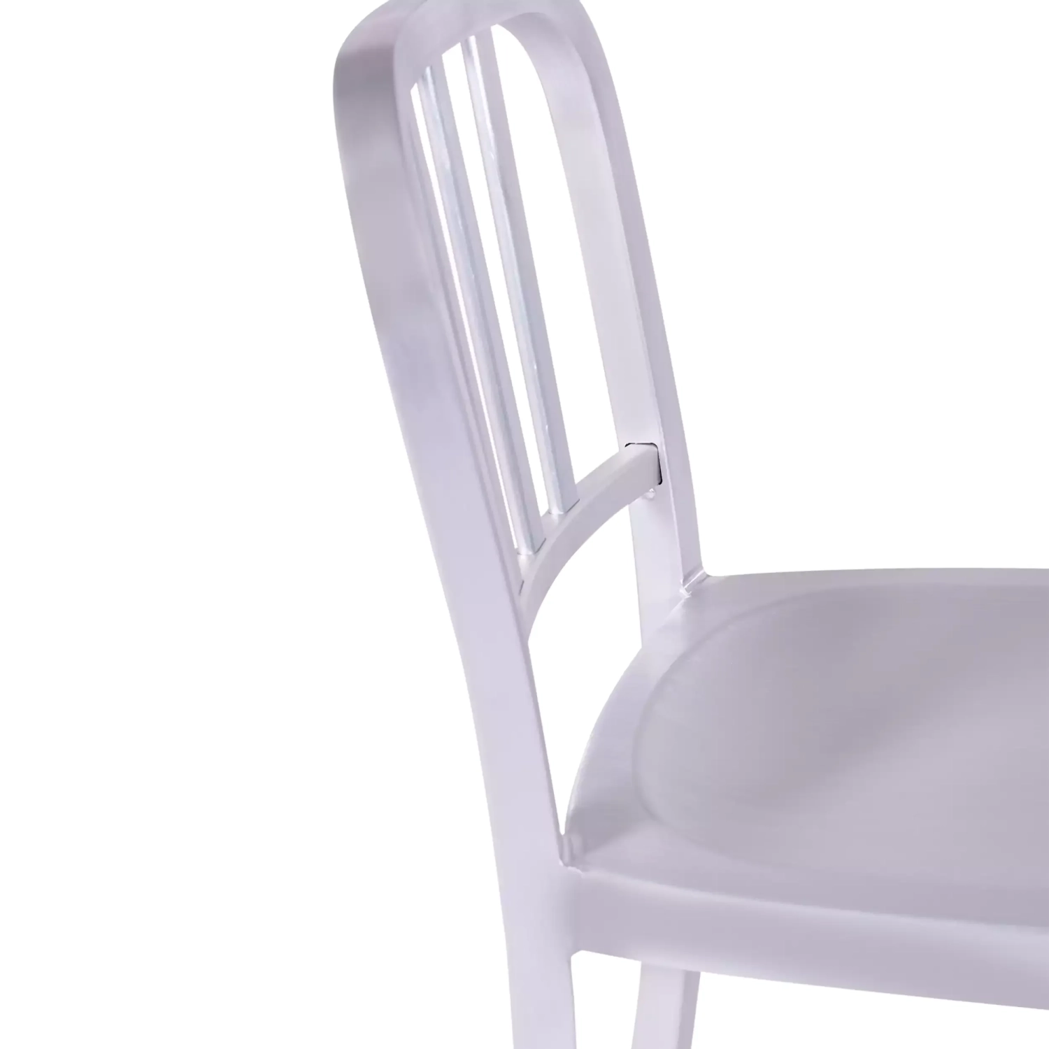 Nachbildung des Navy Army Hockers aus Aluminium - ikonisches Industriedesign