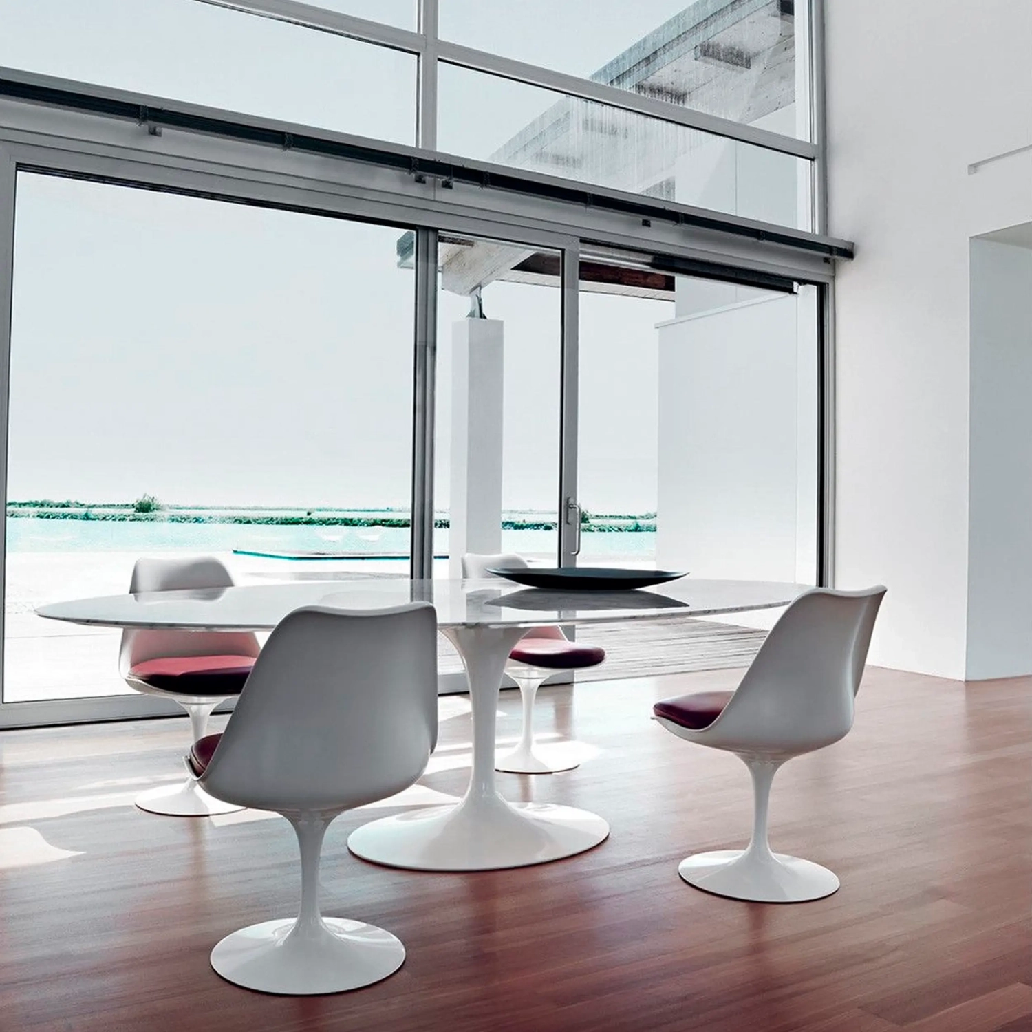 Ovalt bord Tulip 199cm Carraramarmor | Italiensk tillverkning | Saarinen Design