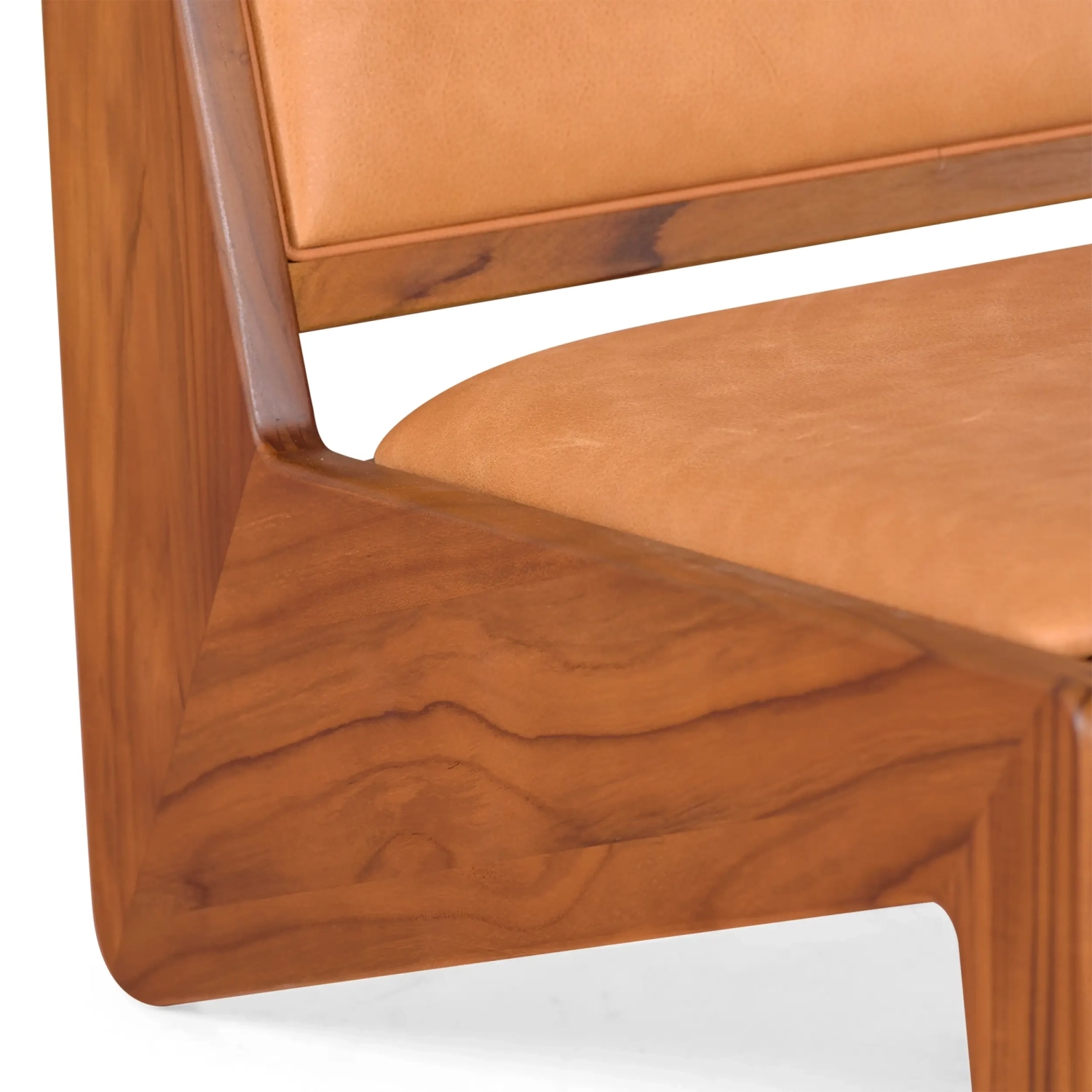 Lounge armchair Compass upholstered in wood and leather - Mueble Design
