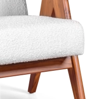 Confort loungefåtölj Compass i trä och boucle Mobelarium