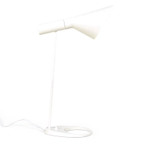Lampe de table Jhon | Design inspiré d'Arne Jacobsen en acier