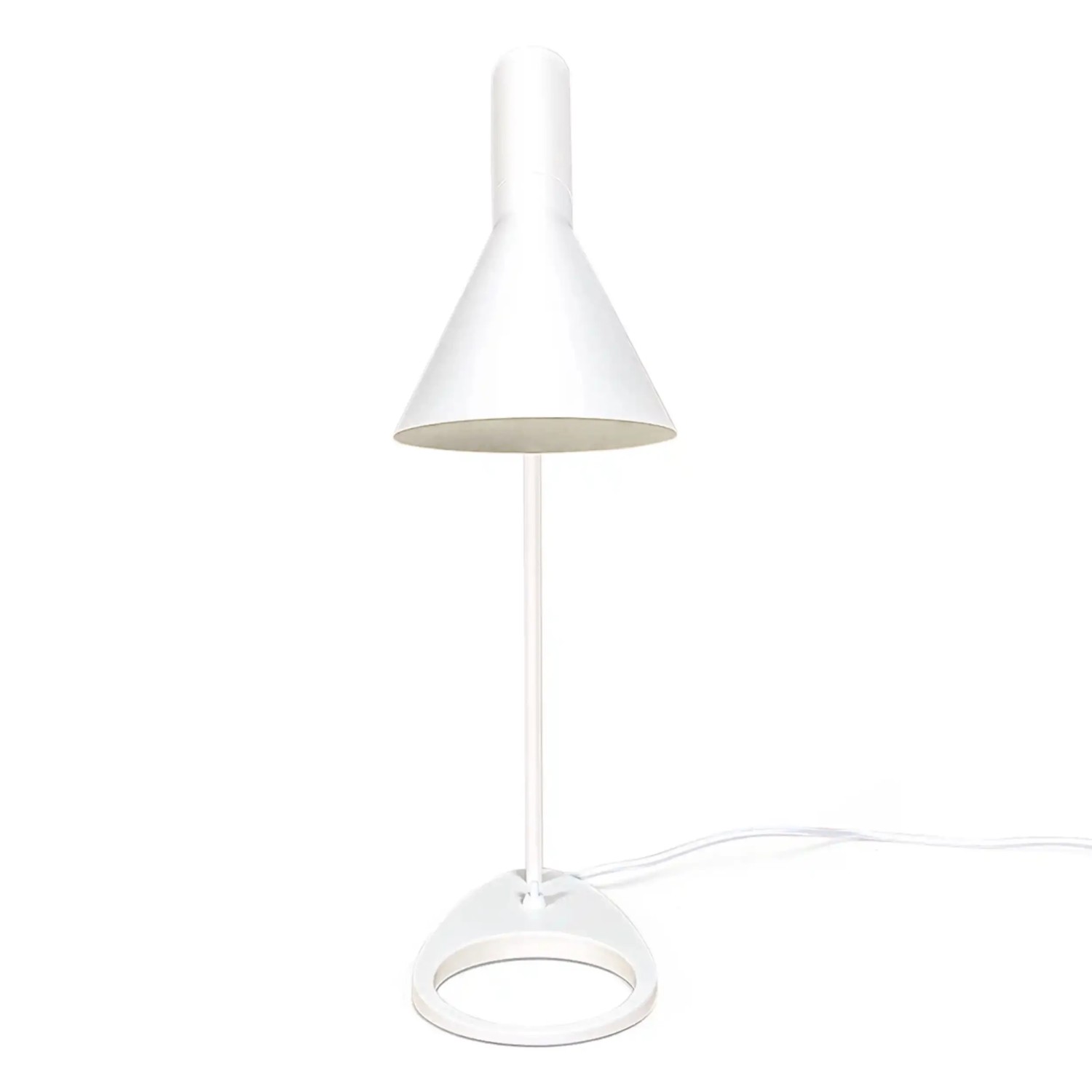 Jhon Tischleuchte | Arne Jacobsen inspiriertes Design aus Stahl