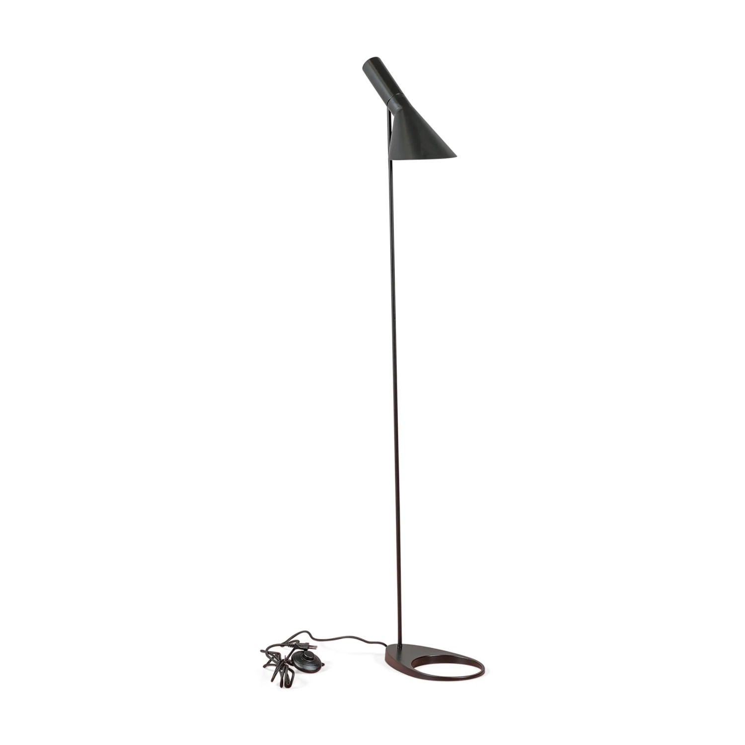 Lampada da terra Jhon | Design ispirato ad Arne Jacobsen in acciaio