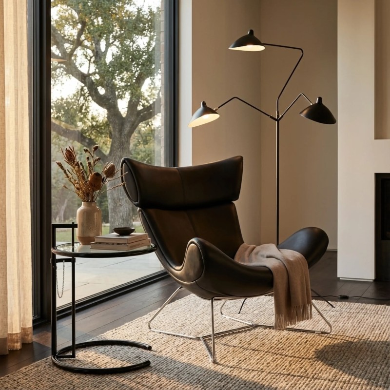 Emola Chair in Italian Leather : Modern armchair of premium design