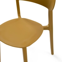 Cadeira de design em polipropileno empilhável - Sun