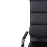Sedia da ufficio in pelle italiana Task con schienale alto e design elegante