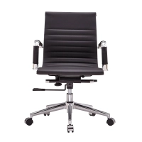 Silla de oficina Task de cuero italiano con respaldo bajo | Estilo y confort
