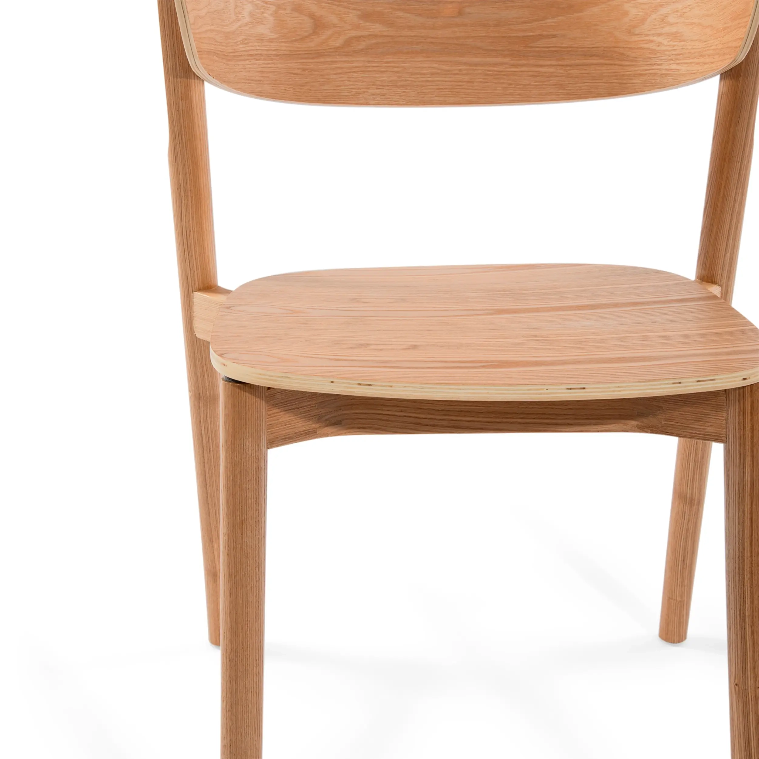 Ruokapöydän tuoli Notorius luonnon saarni | Elegantti design skandinaavinen