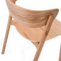 Naturalne jesionowe krzesło do jadalni Notorius | Elegancki design skandynawia