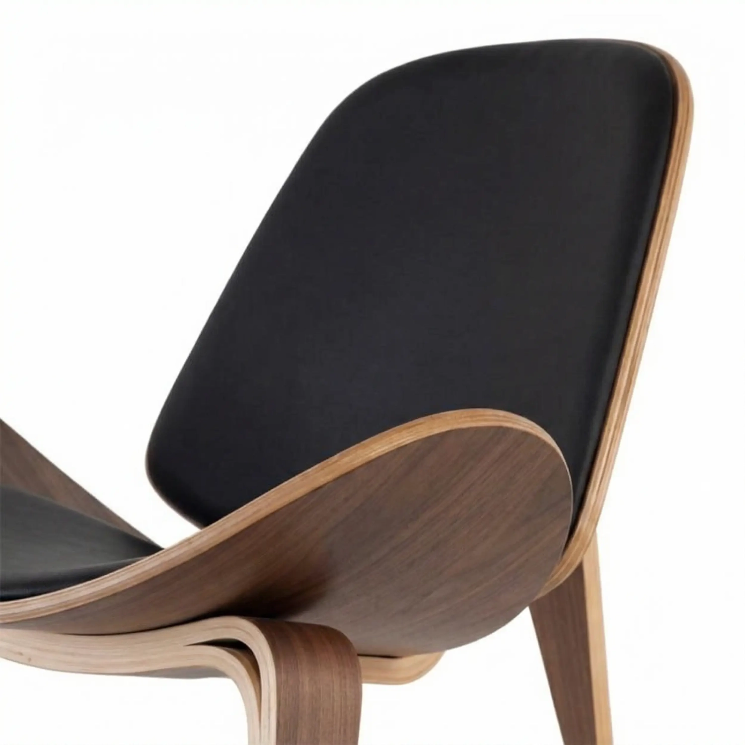 Inspiration Shell CH07 en Noyer - Chaises scandinaves - Meublesconcept