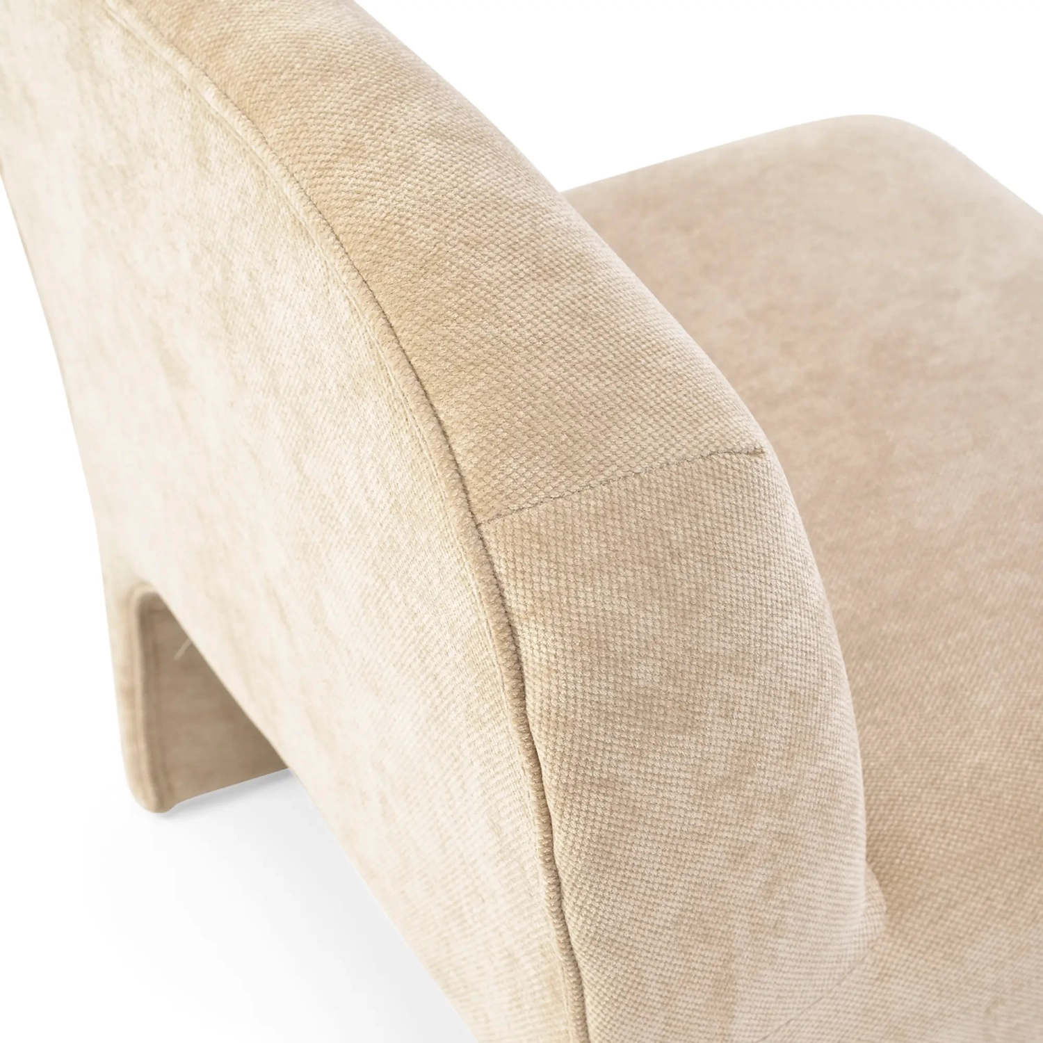 Designerski fotel tapicerowany Basel, minimalistyczny i wygodny styl