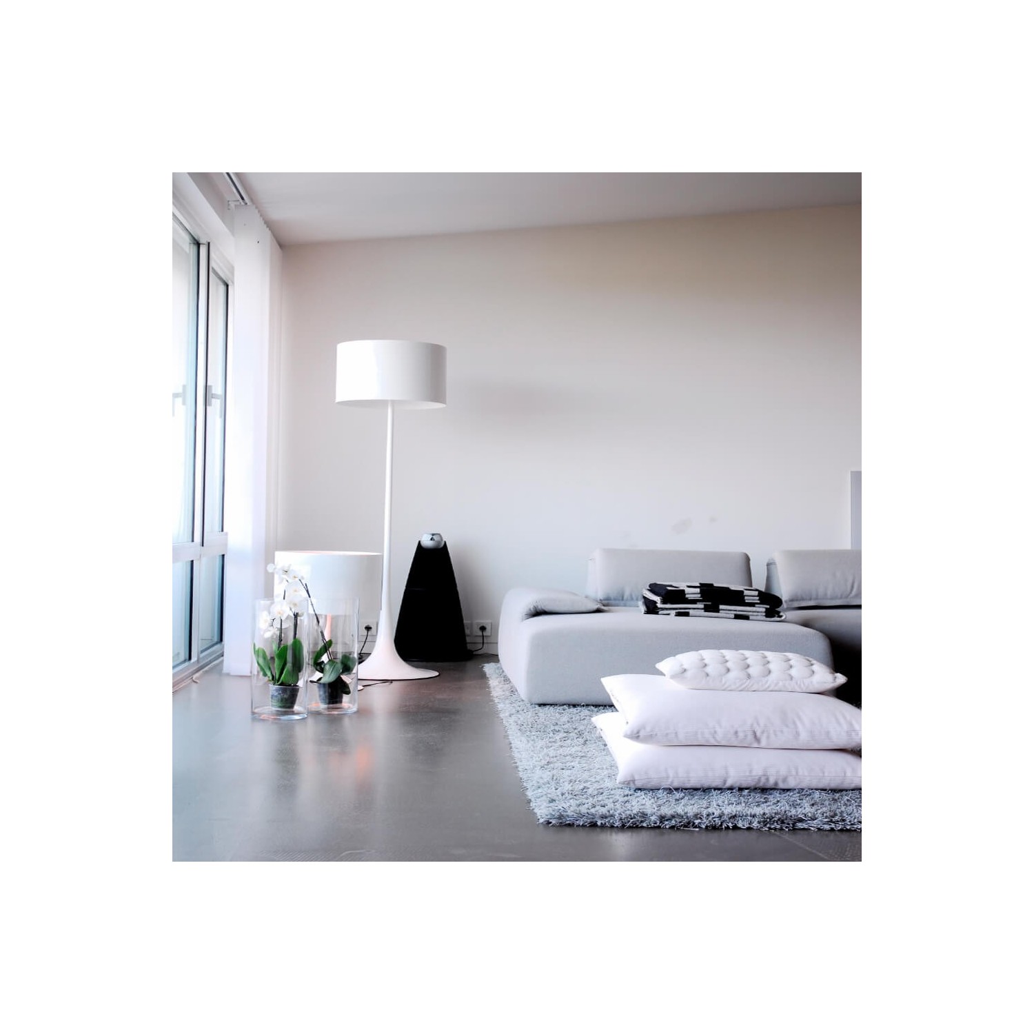 Réplica do abajur de piso Spun Light