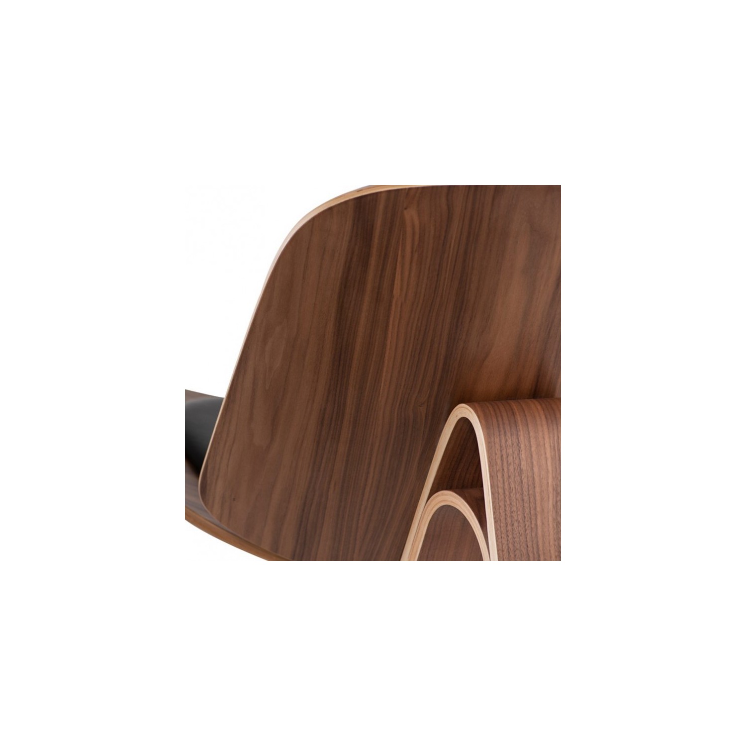 Replica della sedia Shell Ch07 in legno di noce