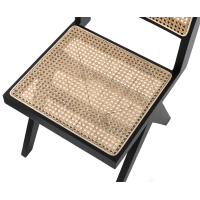 Replica della sedia Chandigarh del designer Pierre Jeanneret 