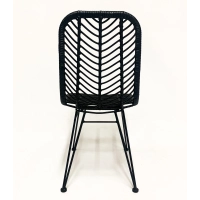 Le Midi Stuhl in Rattan perfekt für den Außenbereich
