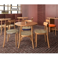 Mesa vintage Oldhouse en ratán natural y madera de fresno