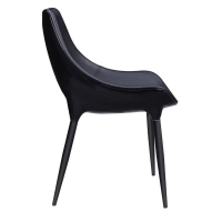 Chaise Olaan recouverte de simili cuir