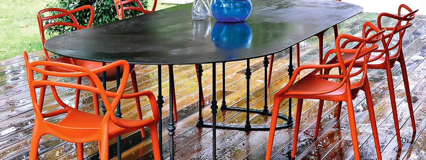 Réplicas de sillas de jardín de diseño como la silla masters.